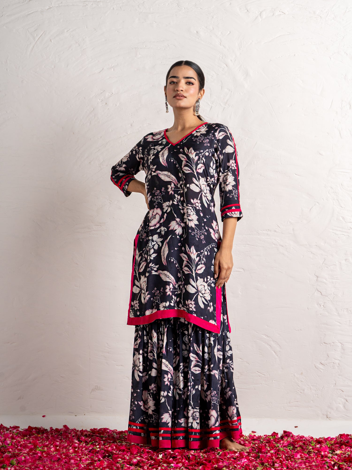 B & W  Gotilo GGarara -Kurti -Dupatta Set