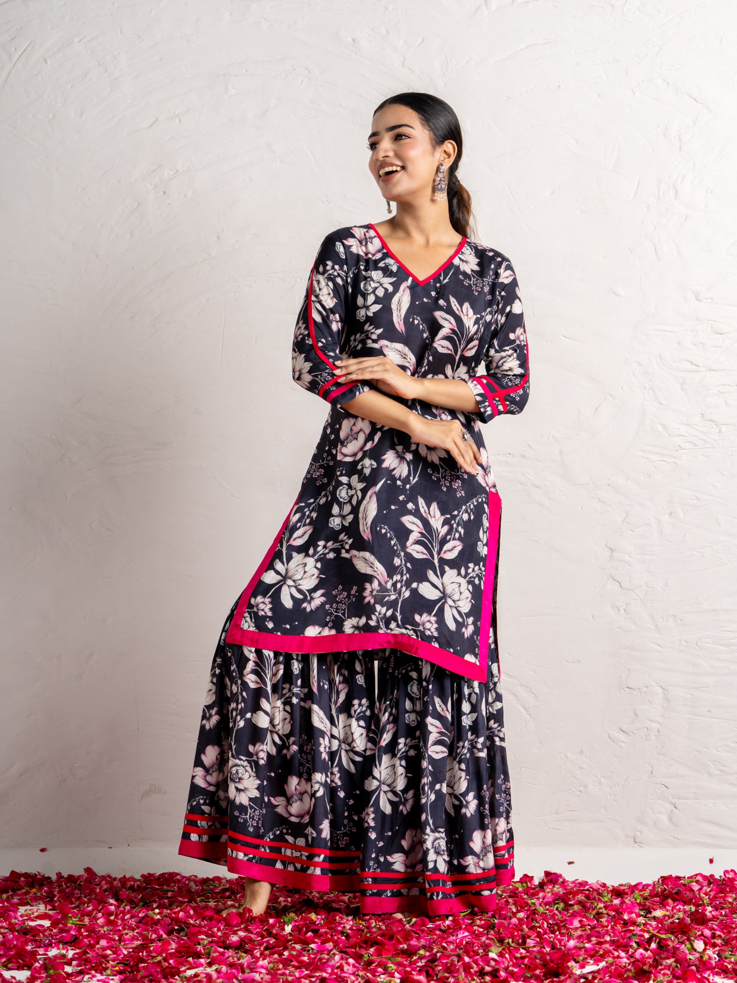 B & W  Gotilo GGarara -Kurti -Dupatta Set